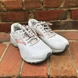 Brooks Adrenaline GTS-19 Running Shoes